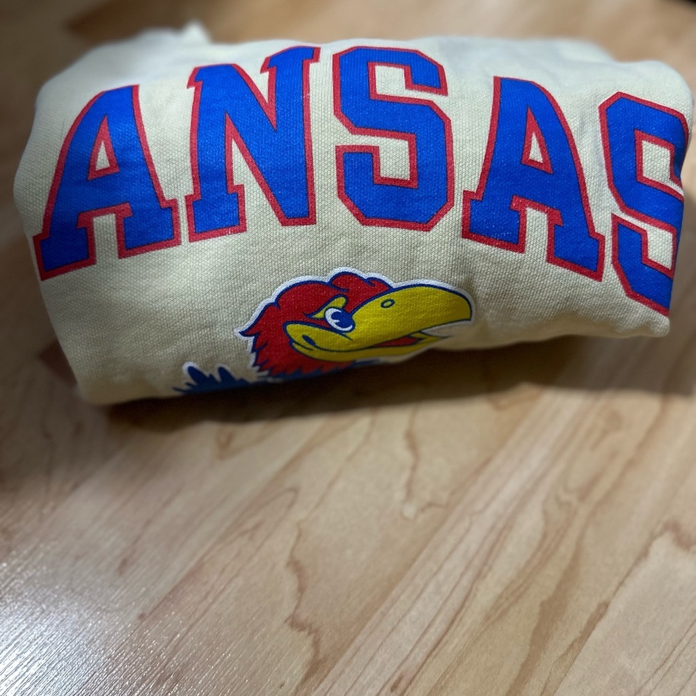 kansas KU Comfort Colors Unisex Size Small Cream Color - Picture 5 of 9